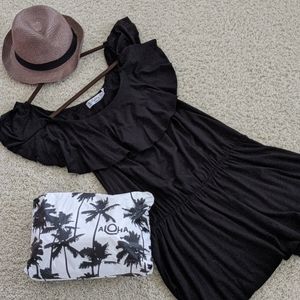 NWT Fighting Eel, solid blk romper Zia, size large